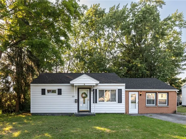 111 Dollin St, Liverpool, NY 13088