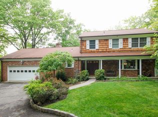 29 Mulligan Ln, Irvington, NY 10533