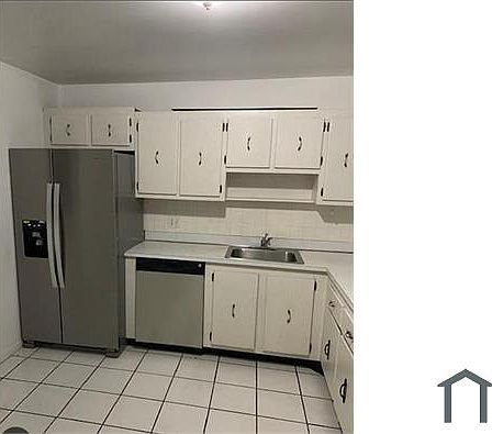 2nd image of 4131 Stirling Rd