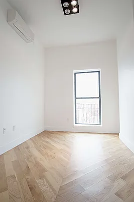 Rented by Lofts and Flats LLC | media 28