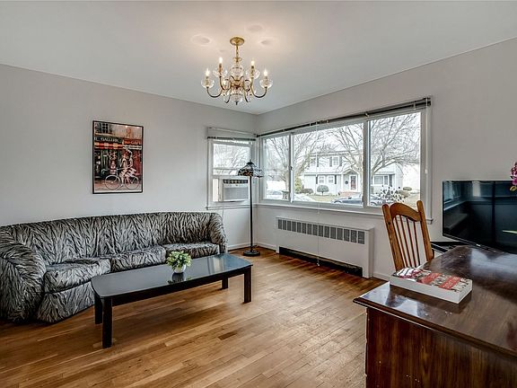 5th image of 230 Gilling Rd