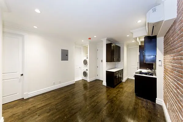 Rented by Voro New York | media 12