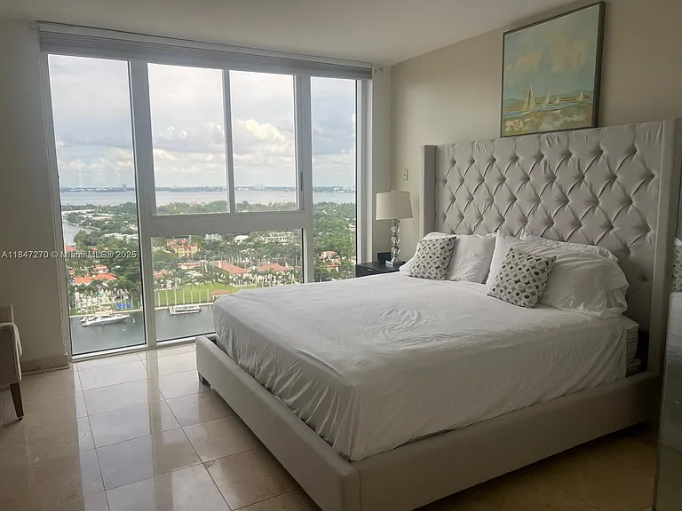 4775 Collins Ave #2105 — Photo 15