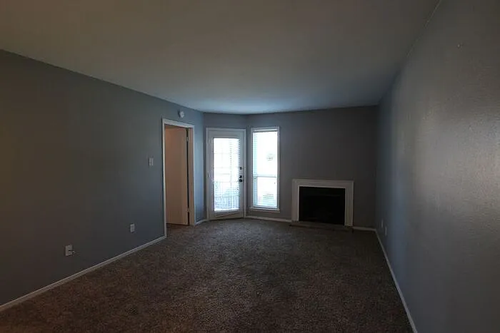 1 bed, 1.0 bath, 670 sqft, $975 — Photo 4