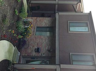 617 Arkwood Dr, Bethel Park, PA 15102