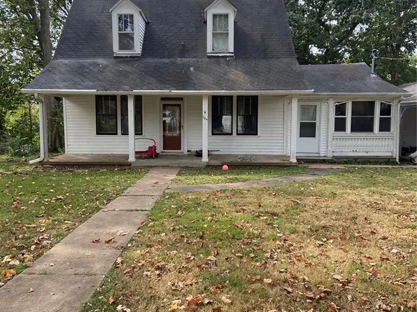 204 E Wayne St, Ironton, MO 63650