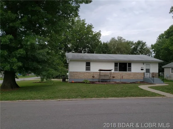 303 N Chestnut St, Eldon, MO 65026