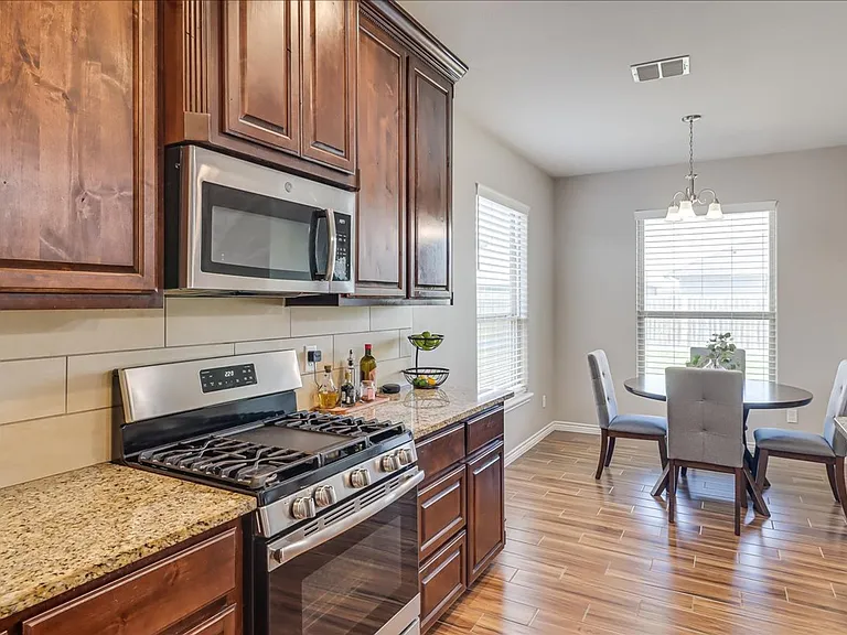 7610 Quartz Dr — Photo 13