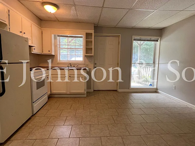 5020 Reidsville Rd #12 — Photo 5