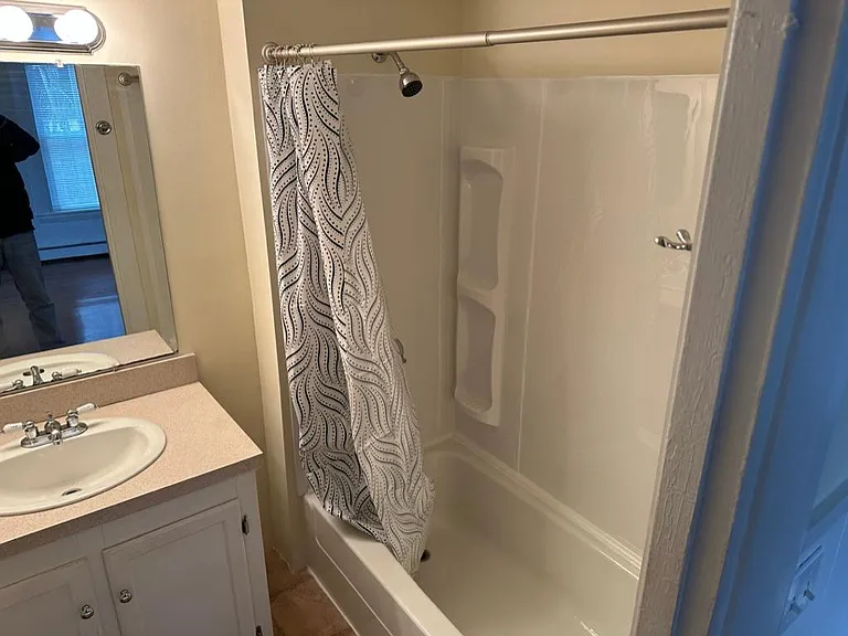 124 Front St #1 — Photo 9