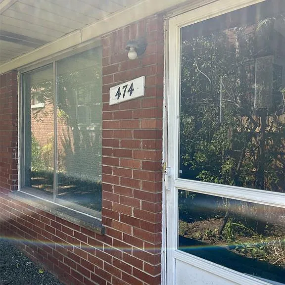 474 W Marshall St — Photo 1
