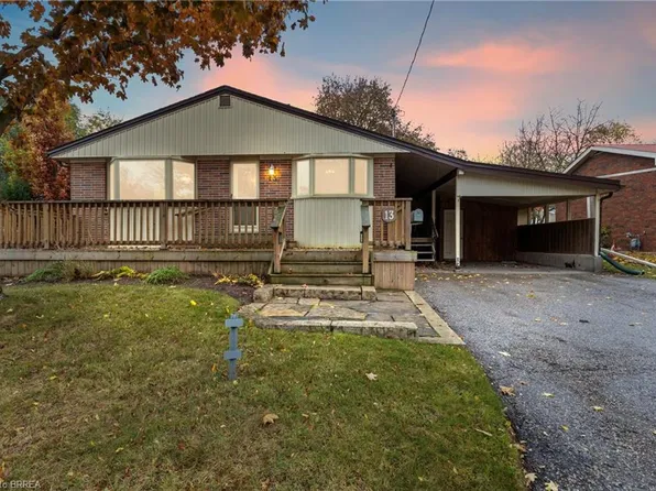 13 Spencer St, Brant, ON N3L 1W3