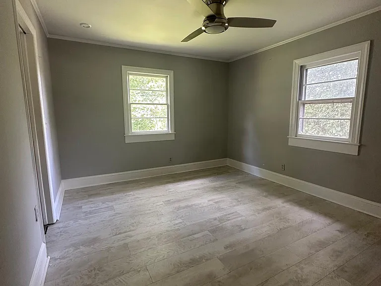 1629 Chippendale Rd — Photo 2
