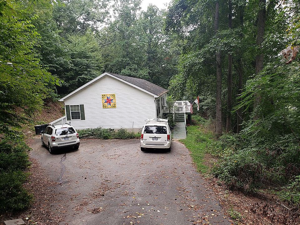 1st image of 48 Country Gardens Ln