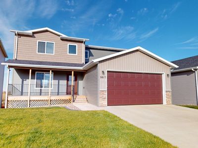 2617 Granite Dr NW, Minot, ND, 58703