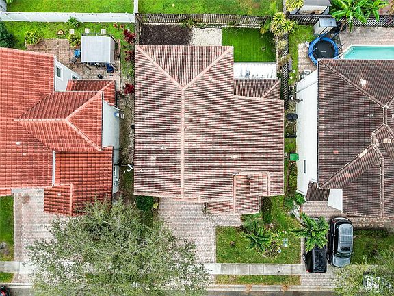 3rd image of 7479 NW 17th Drive
