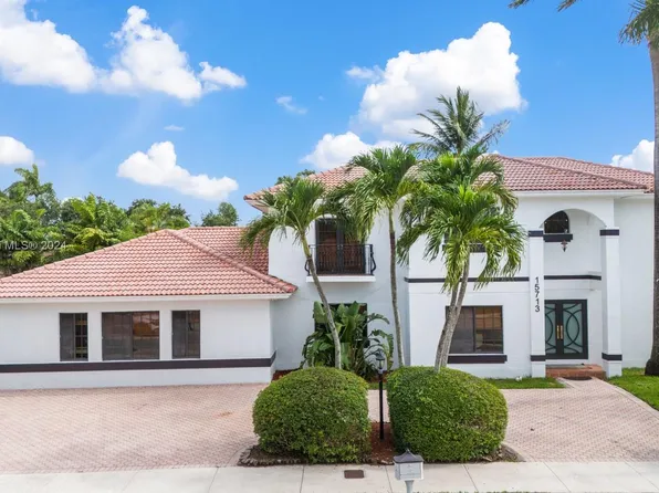 15713 SW 46th Ter, Miami, FL 33185
