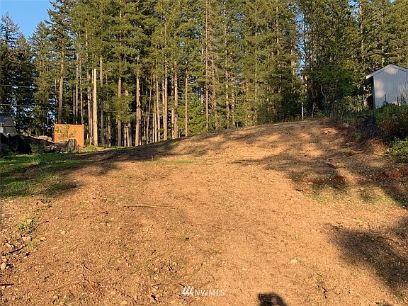 3rd image of 123 xx Wye Lake Boulevard SW