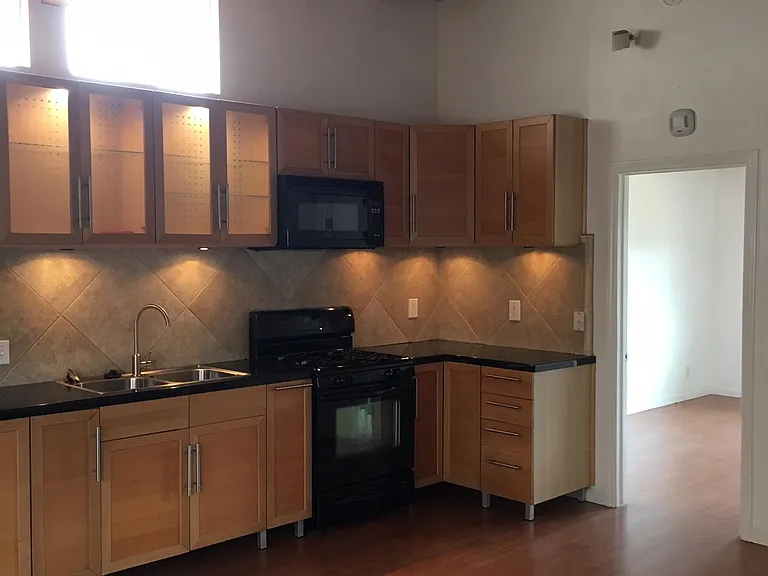 5931 Howell Dr #8 — Photo 6