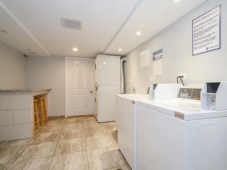 6012 N Kenmore Ave — Photo 7