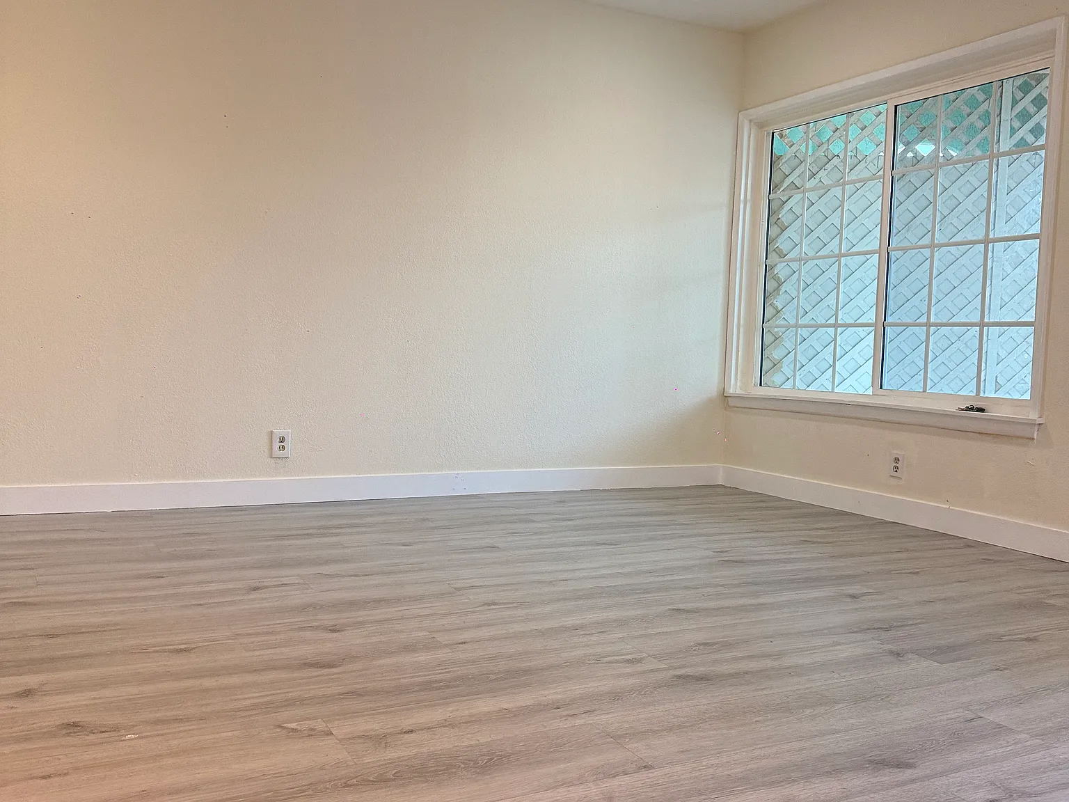 7409 Eton Ave — Photo 3