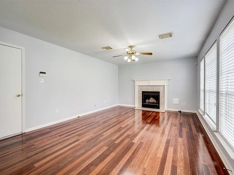 21318 Rose Hollow Ln — Photo 16