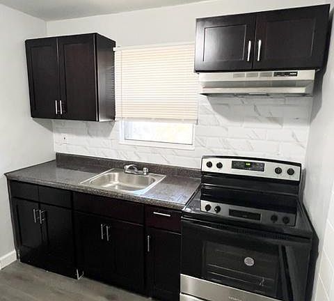 2nd image of 18 Hancock St #18A