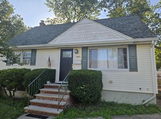 183 Kent St, Hackensack, NJ 07601