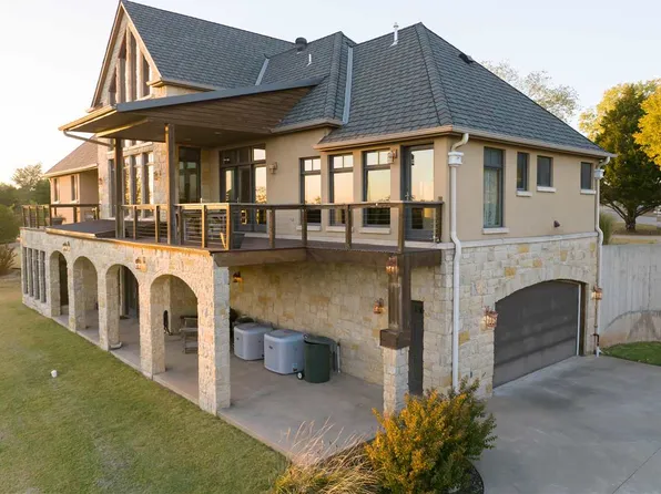 7372 River Ridge Dr, Ponca City, OK 74604