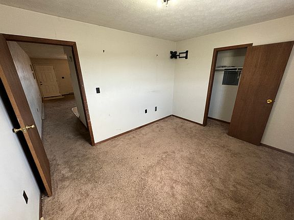4th image of 2412 Jefferson Ave APT 1