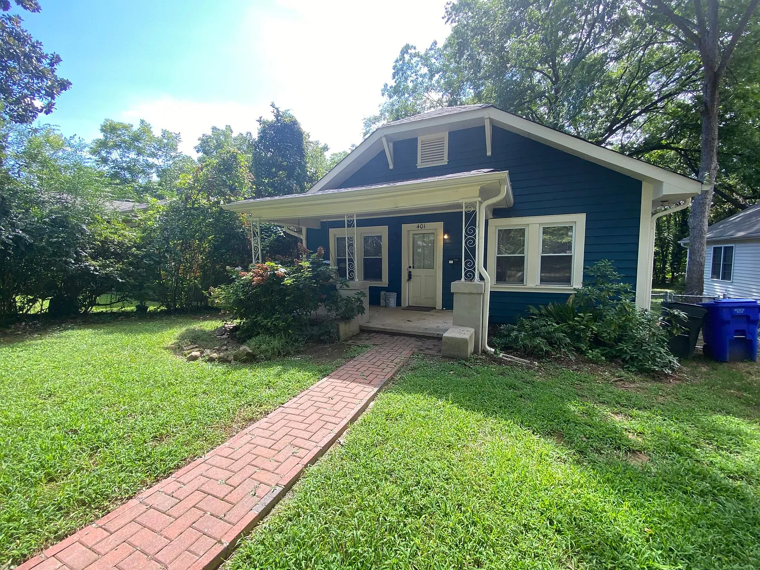 2 bed, 976 sqft, $1,875 — Photo 1