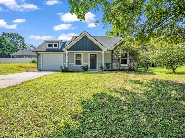 40 Bomar St, Inman, SC 29349