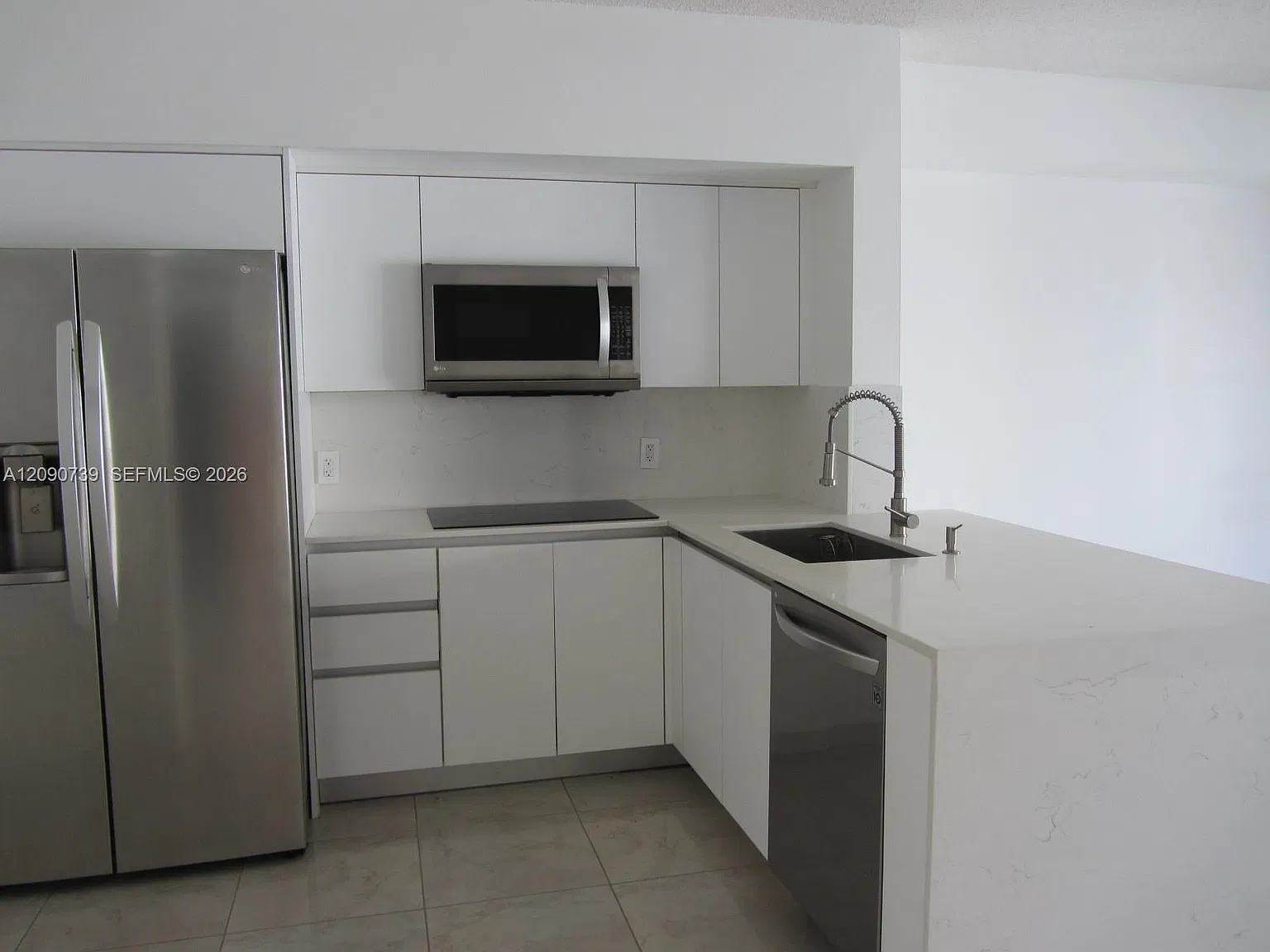 Blue Lagoon Condo — Photo 3