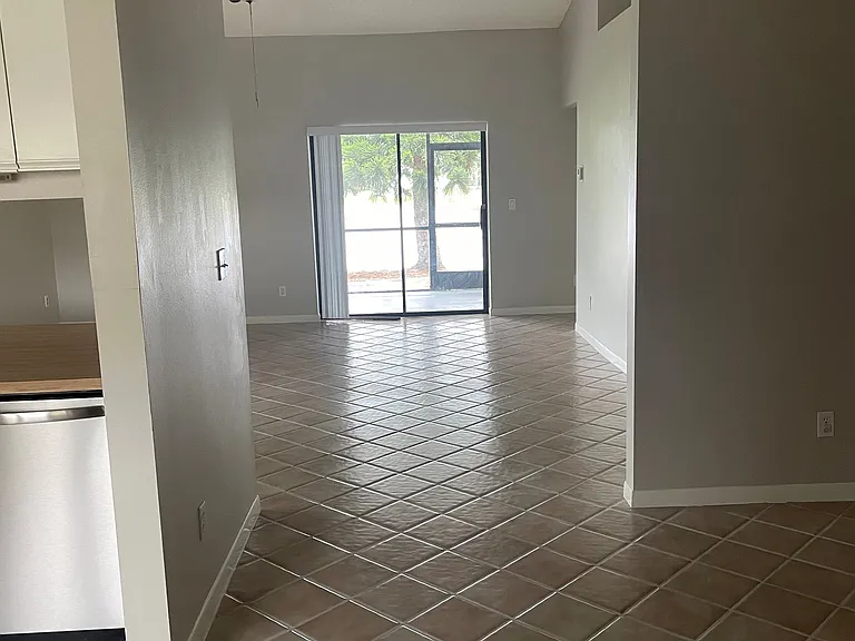 30 Paxford Ln — Photo 5