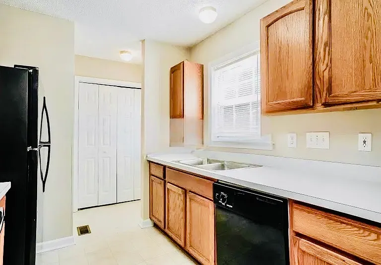 313 Cross Hill Ln #2 — Photo 5