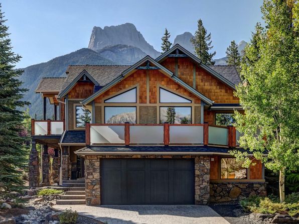 220 Miskow Close, Canmore, AB T1W 3G7
