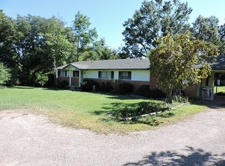 989 S Main St, Waldron, AR 72958