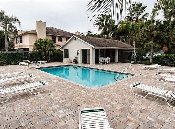 5th image of 71 Emerald Bay Dr