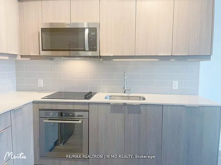 32 Forest Manor Rd #2707 — Photo 3