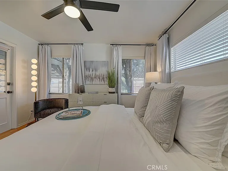 444 N Shattuck Pl — Photo 29