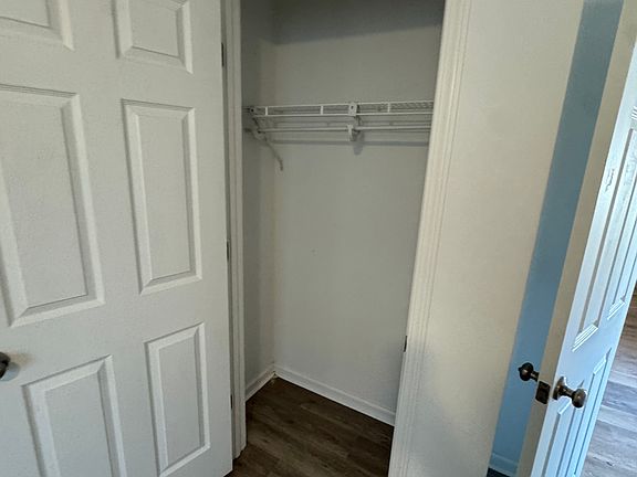 5th image of 368 E Washington St