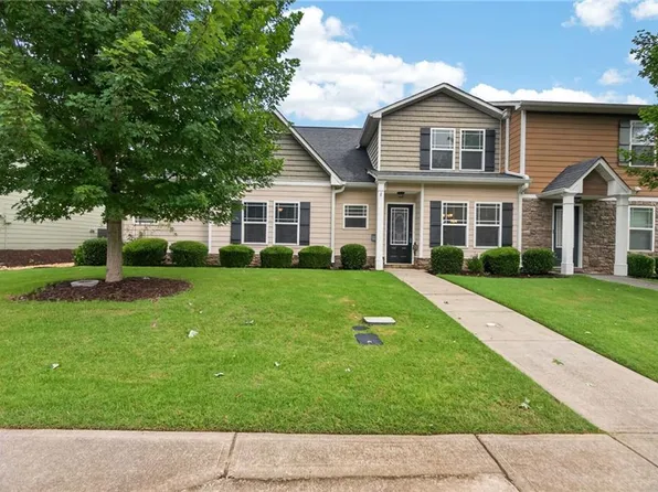 6145 Garden Cir, Douglasville, GA 30135
