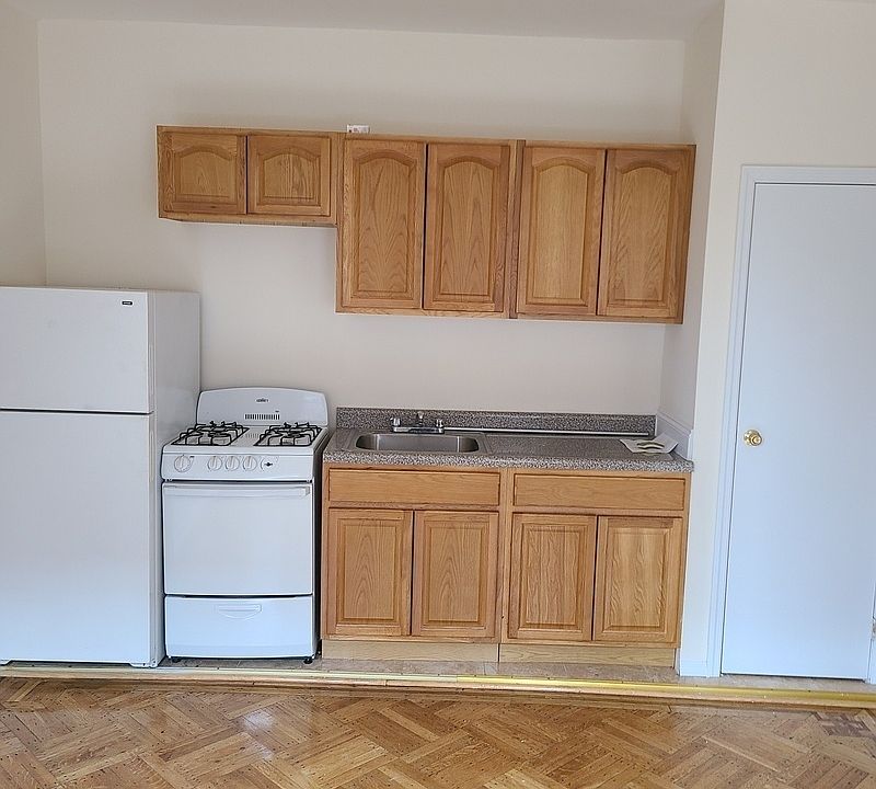 1st image of 3021 Brighton 13 St #B10