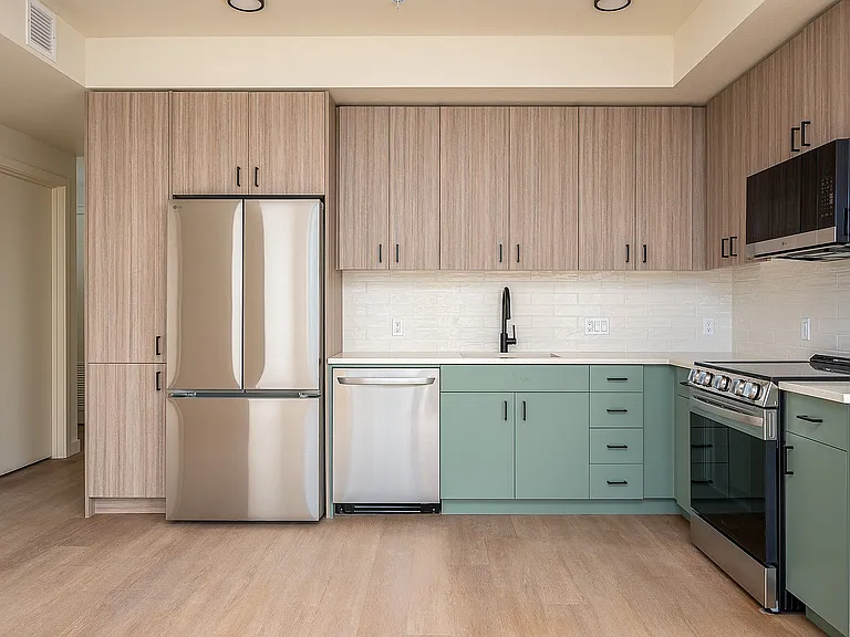 Cedarline — Photo 2