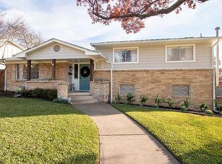 9806 Queenswood Ln, Dallas, TX 75238
