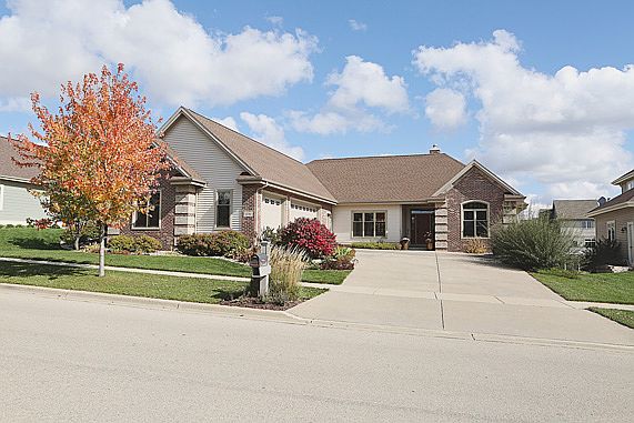 1230 Woodbridge Trail