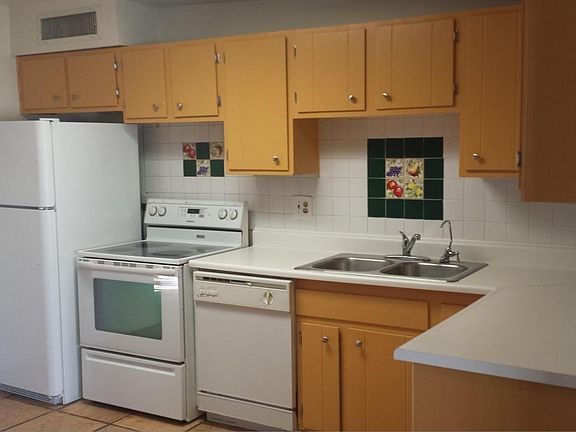 5th image of 3651 E Shepherd Pl