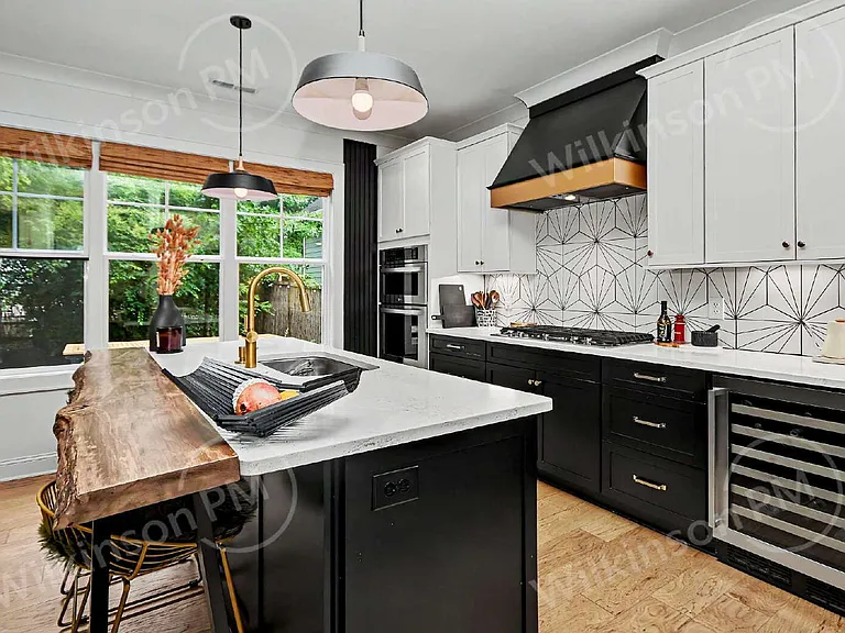 221 Gardner Ave — Photo 19