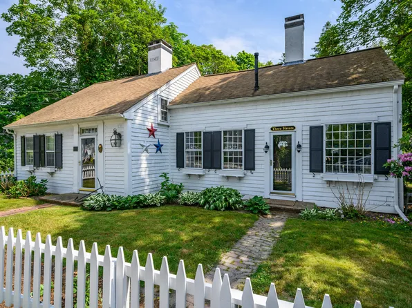 107 Route 6A, Yarmouth Port, MA 02675