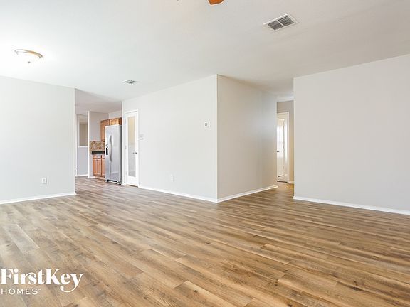 3rd image of 5033 River Rock Blvd